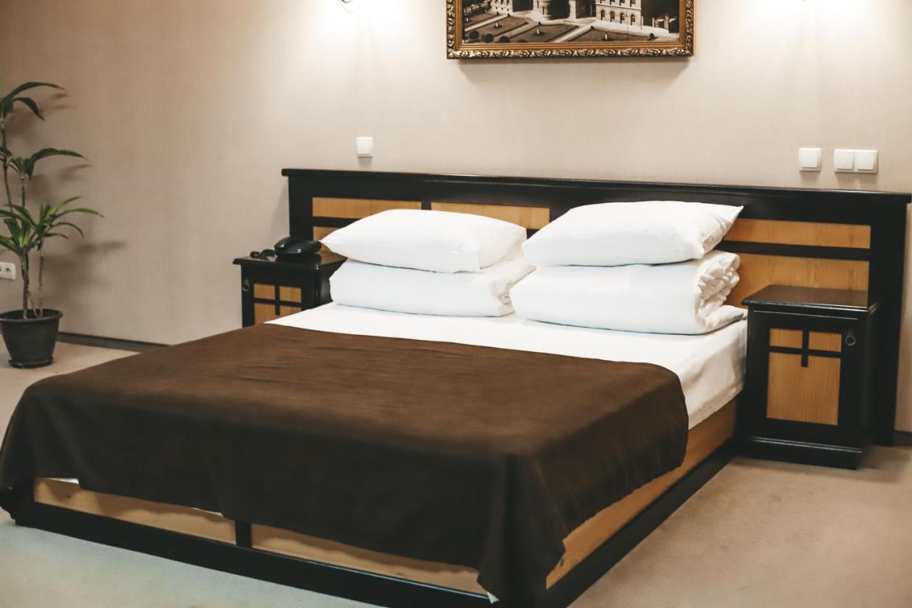 Georg Palace Hotel Chernivtsi Εξωτερικό φωτογραφία