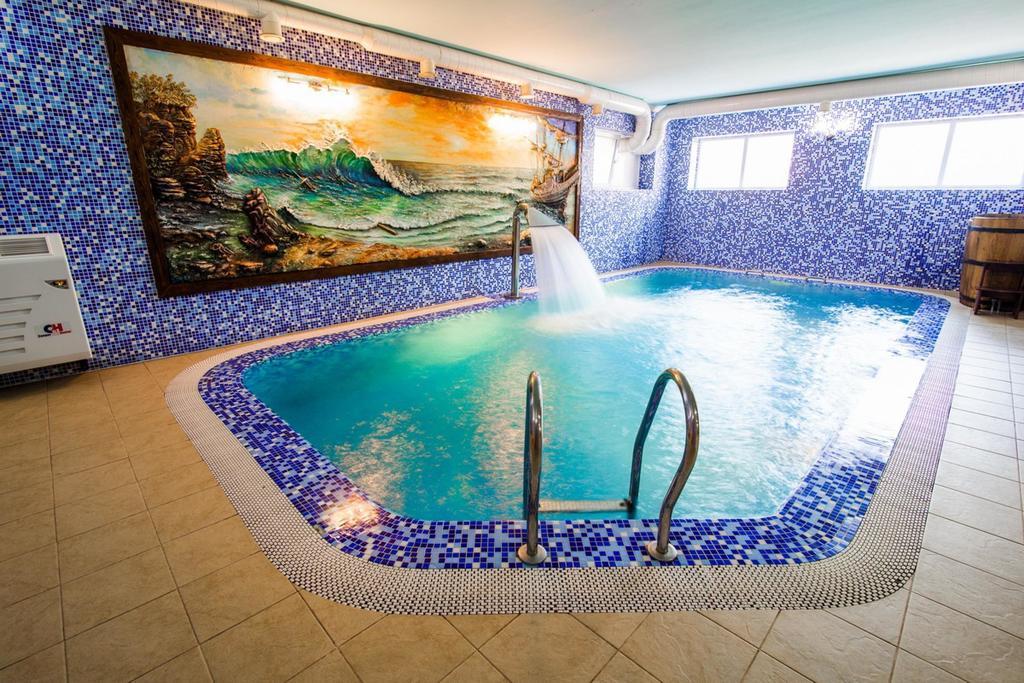 Georg Palace Hotel Chernivtsi Εξωτερικό φωτογραφία