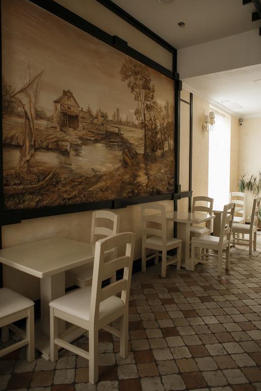 Georg Palace Hotel Chernivtsi Εξωτερικό φωτογραφία
